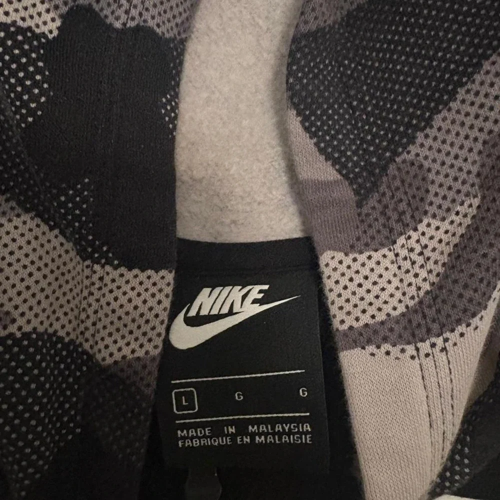 Comfy Sporty Nike black and gray camouflage kids boy hoodie and pant set size